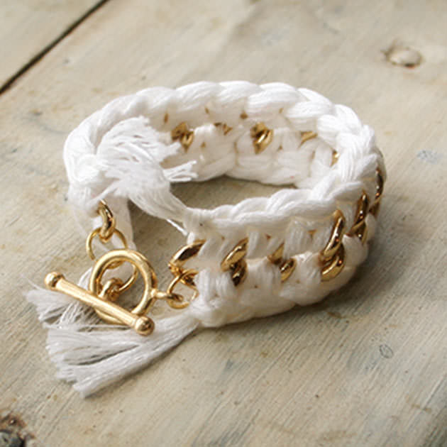 DIY T-Shirt Yarn Chain Bracelets {Video} - Jewelry Tutorial Headquarters
